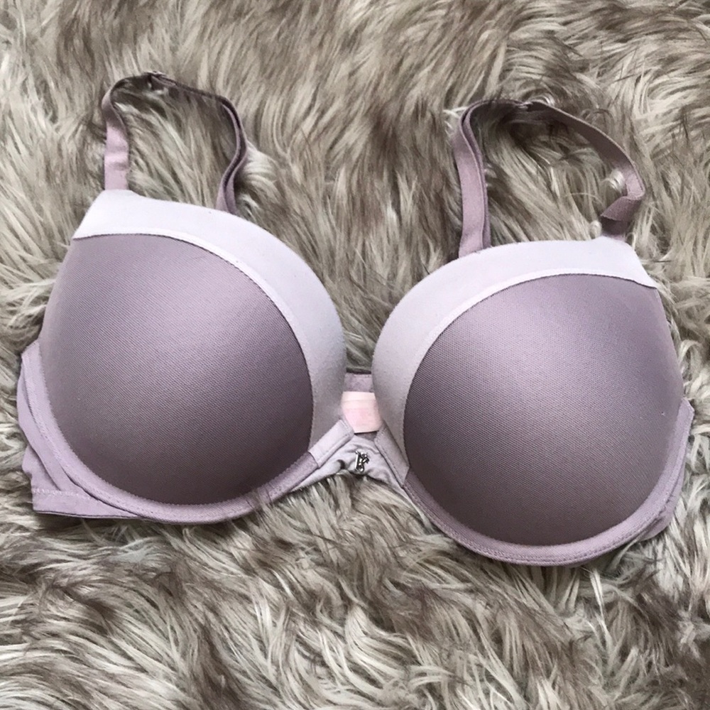 Victoria’s Secret “Fabulous” Bra